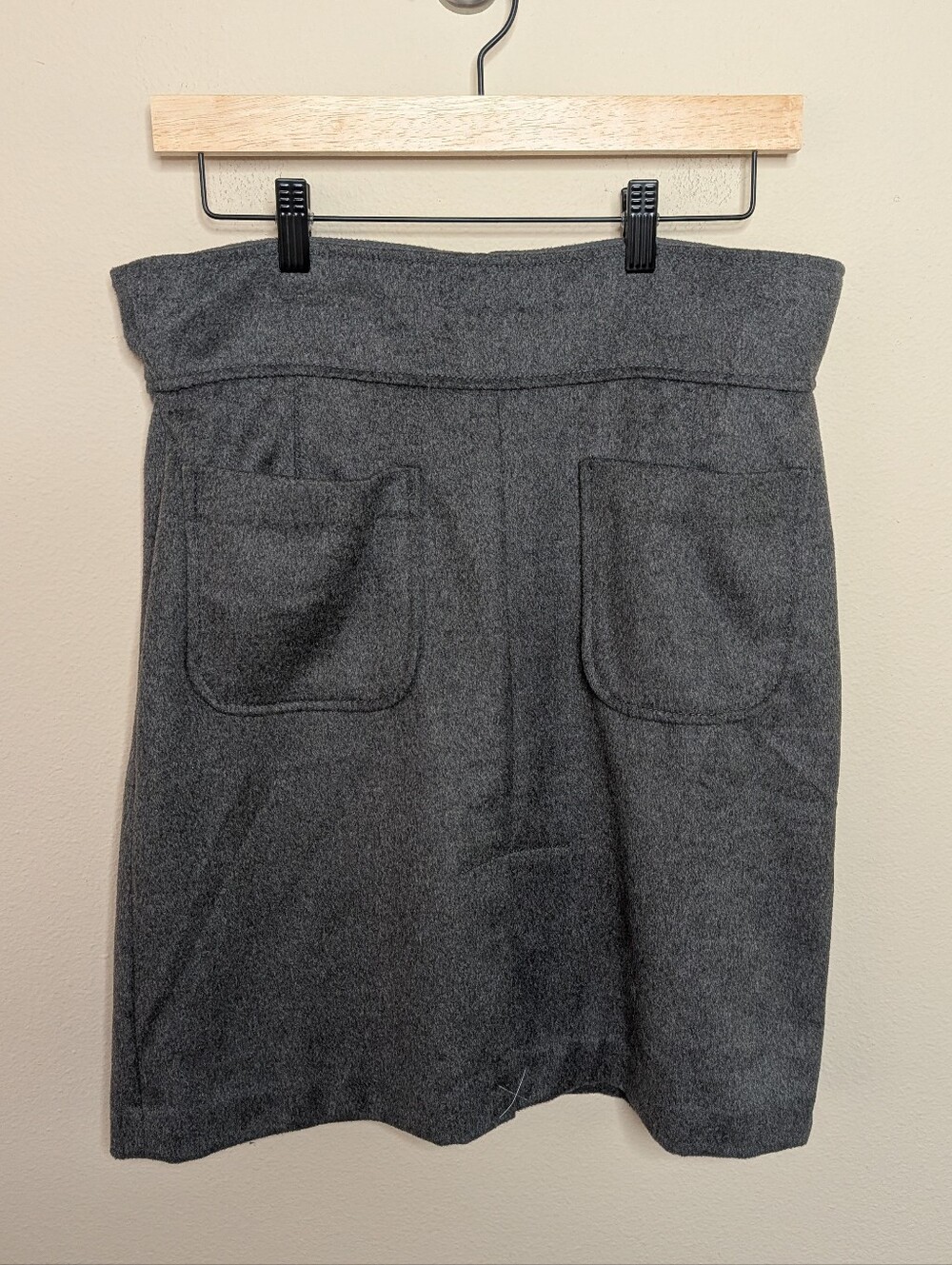 Ann Taylor Gray Wool Blend Skirt Women's Size 8 Patch Pocket Lined